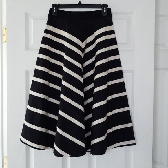 Banana Republic Dresses & Skirts - Banana Republic skirt